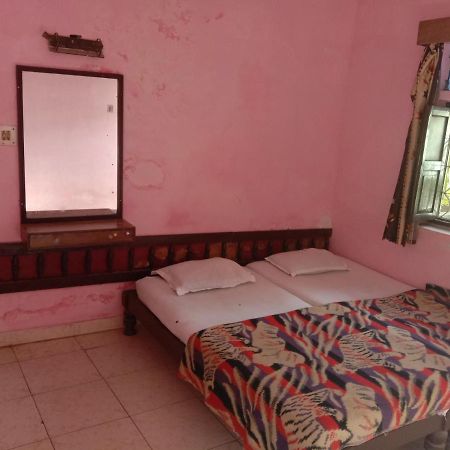Hotel Yogi Lodge Khajurāho Eksteriør billede