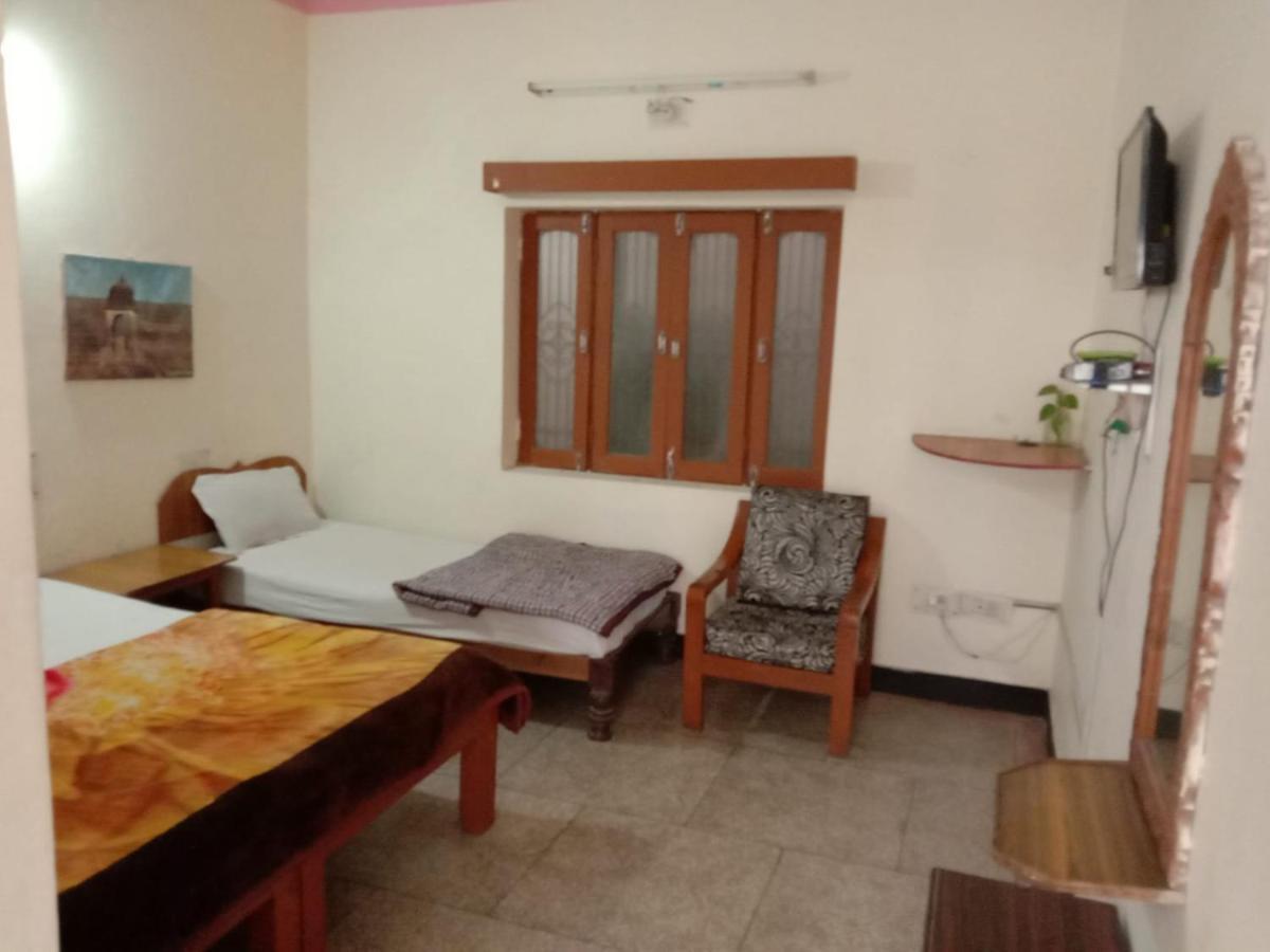 Hotel Yogi Lodge Khajurāho Eksteriør billede
