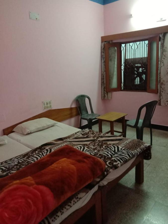Hotel Yogi Lodge Khajurāho Eksteriør billede