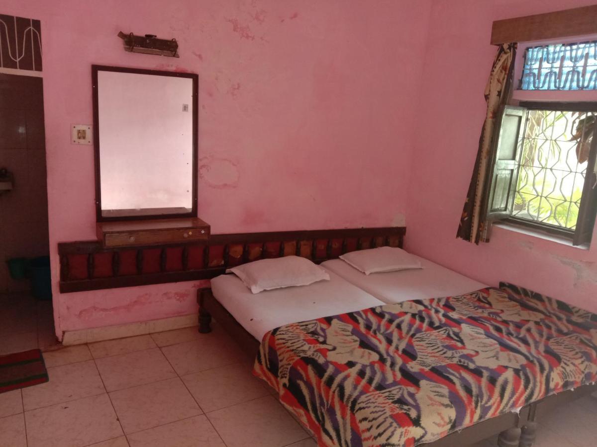 Hotel Yogi Lodge Khajurāho Eksteriør billede